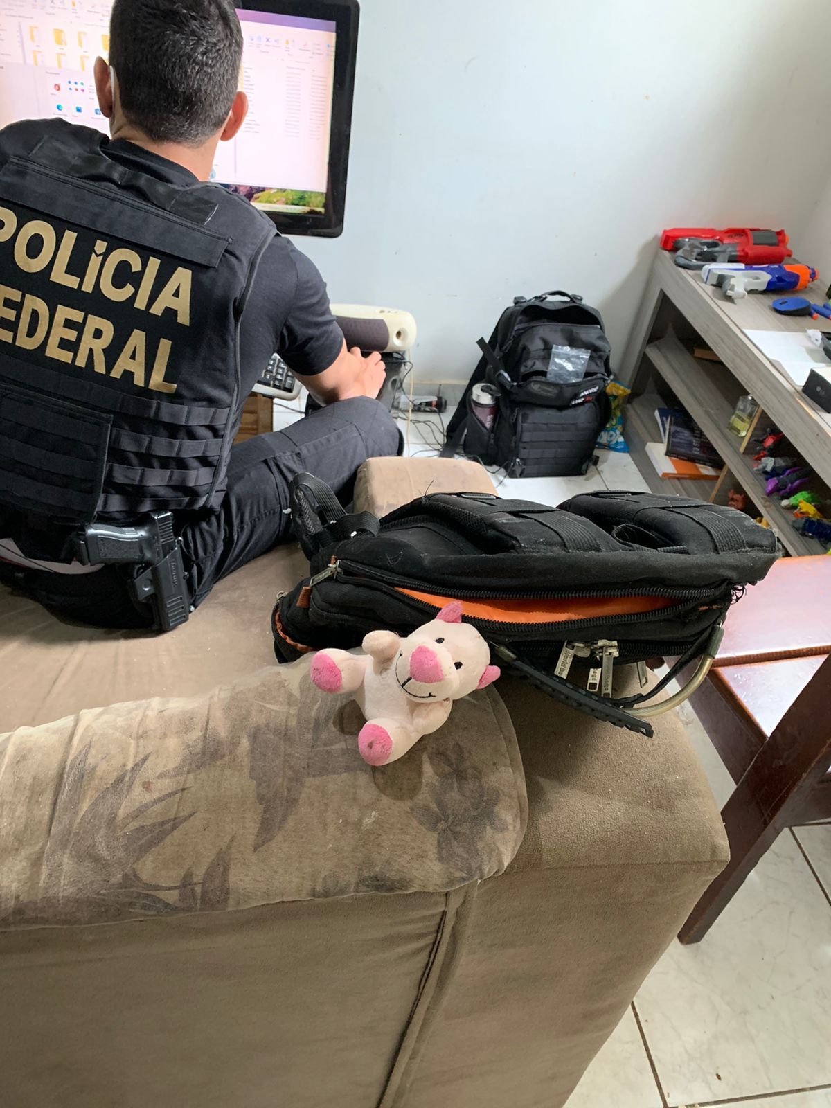 Pf Cumpre Dois Mandados Em Mt Contra Crimes De Abuso Sexual Infantil Rádio Cbn Cuiabá 959 Fm 7720