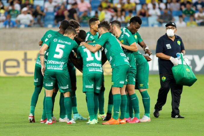 Jogadores do Cuiabá EC