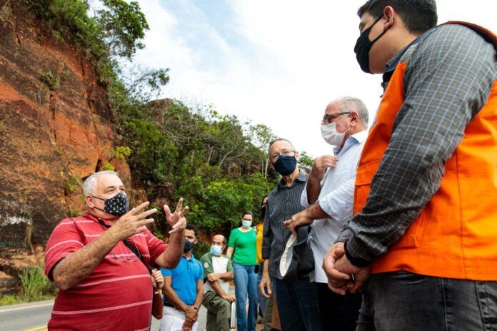 Especialistas no Portão do Inferno