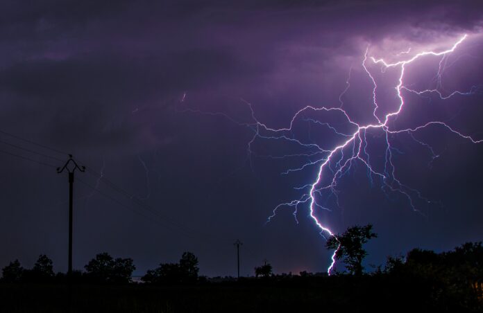 Tempestade, chuva, previsão